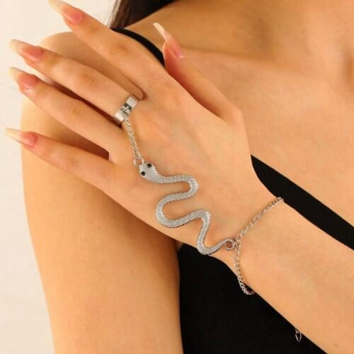 Baddie Ring Bracelet